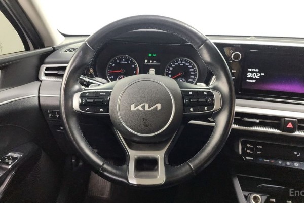 2022 Kia K5 с пробегом 80 643 км