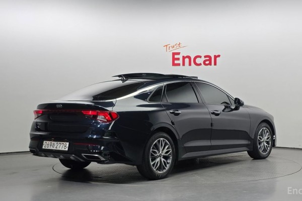 2021 Kia K5 с пробегом 39 912 км