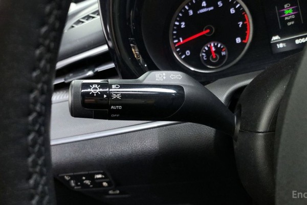 2022 Kia K5 с пробегом 80 643 км