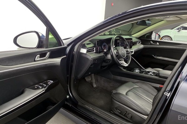 2021 Kia K5 с пробегом 39 912 км