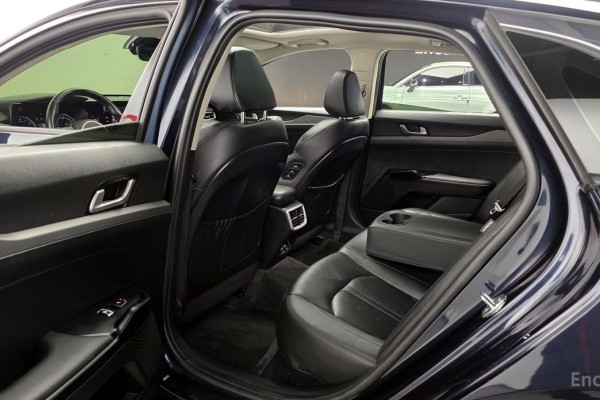 2021 Kia K5 с пробегом 39 912 км