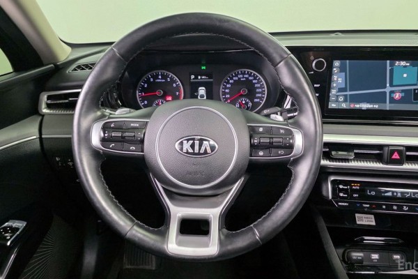 2021 Kia K5 с пробегом 39 912 км