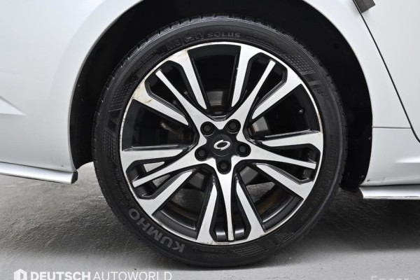 2021 Renault Samsung SM6 с пробегом 35 489 км