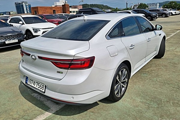 2021 Renault Samsung SM6 с пробегом 47 617 км