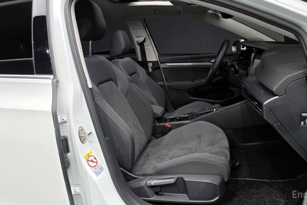 2022 Volkswagen Golf с пробегом 30 111 км