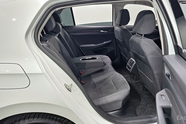 2022 Volkswagen Golf с пробегом 43 368 км