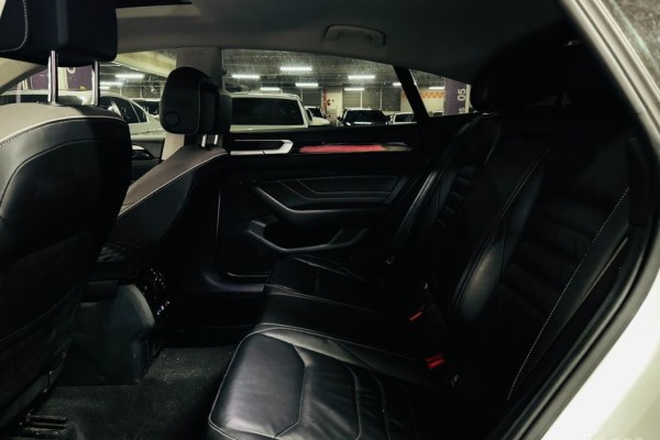 2022 Volkswagen Arteon с пробегом 105 037 км