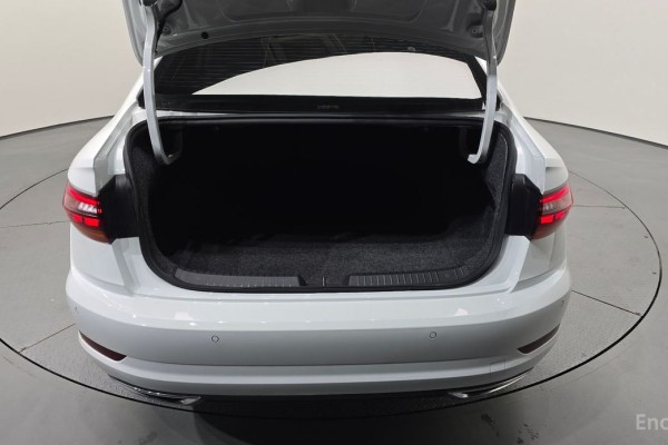 2021 Volkswagen Jetta с пробегом 25 489 км