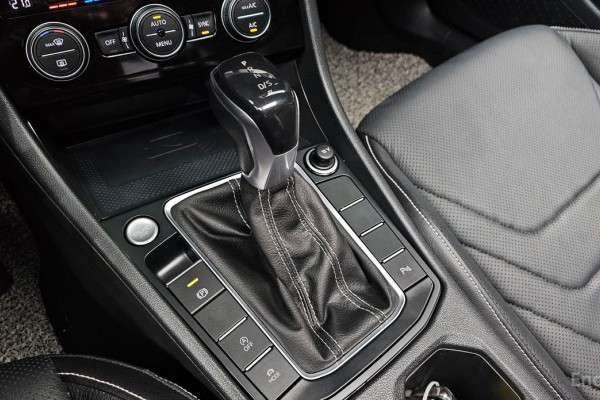 2022 Volkswagen Jetta с пробегом 36 937 км