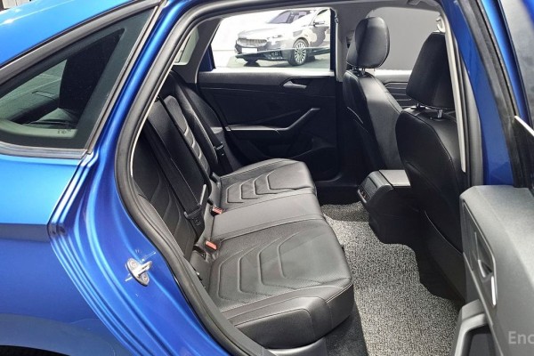 2022 Volkswagen Jetta с пробегом 36 937 км