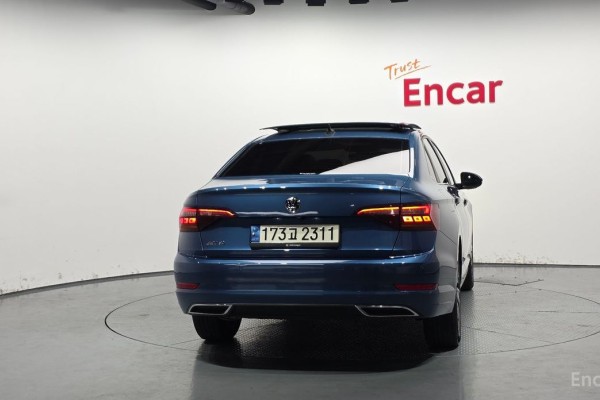 2021 Volkswagen Jetta с пробегом 46 045 км
