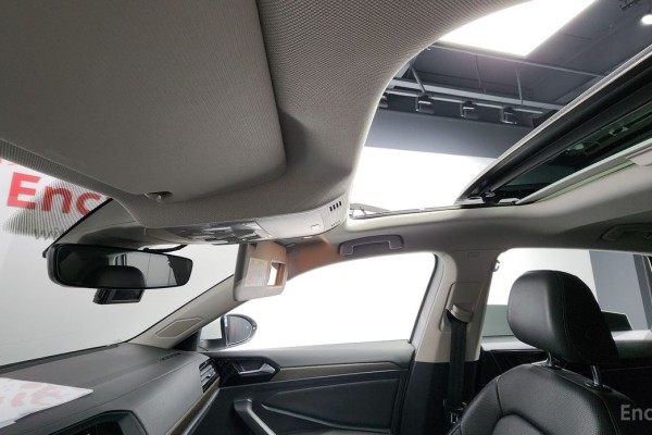 2021 Volkswagen Jetta с пробегом 77 978 км