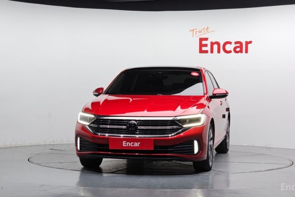 2022 Volkswagen Jetta с пробегом 42 284 км