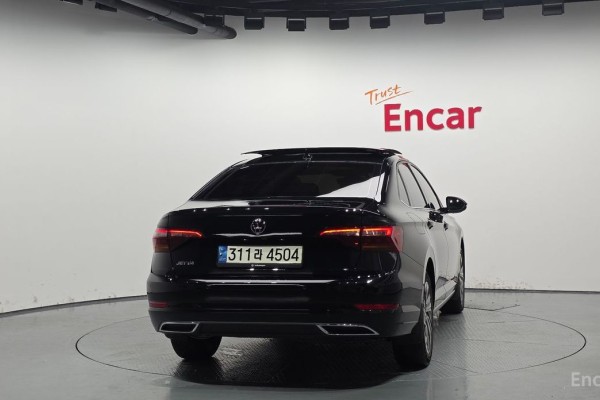 2021 Volkswagen Jetta с пробегом 65 096 км