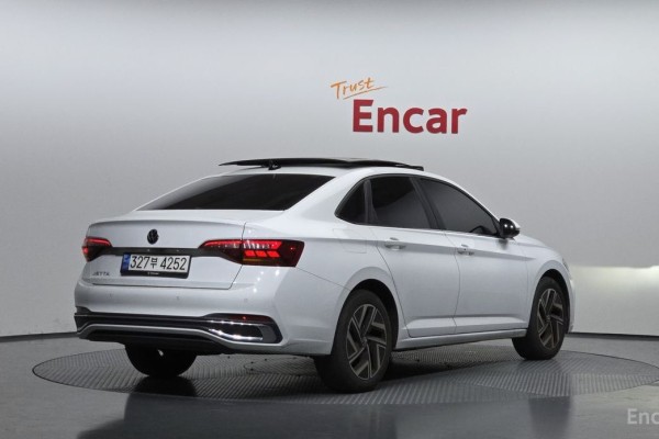 2022 Volkswagen Jetta с пробегом 50 622 км