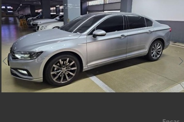 2021 Volkswagen Passat с пробегом 12 400 км