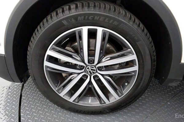 2022 Volkswagen Tiguan с пробегом 32 025 км