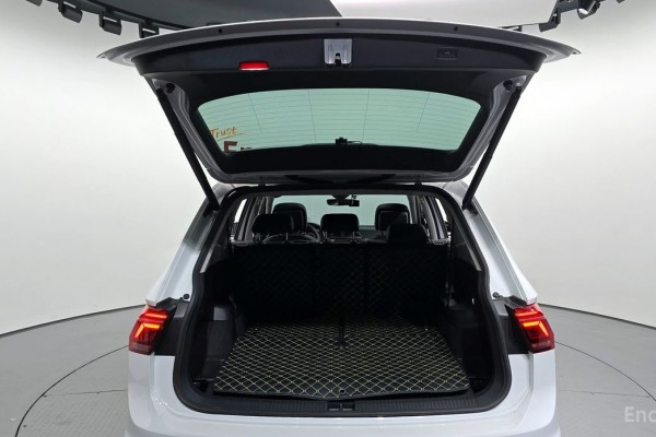 2022 Volkswagen Tiguan с пробегом 24 720 км