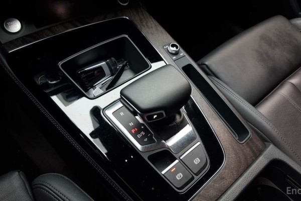 2023 Audi Q5 с пробегом 49 635 км