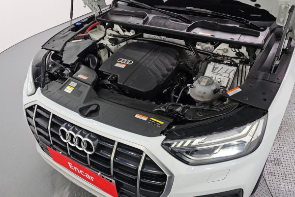 2023 Audi Q5 с пробегом 28 032 км