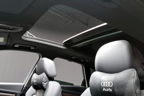 2023 Audi Q5 с пробегом 49 635 км