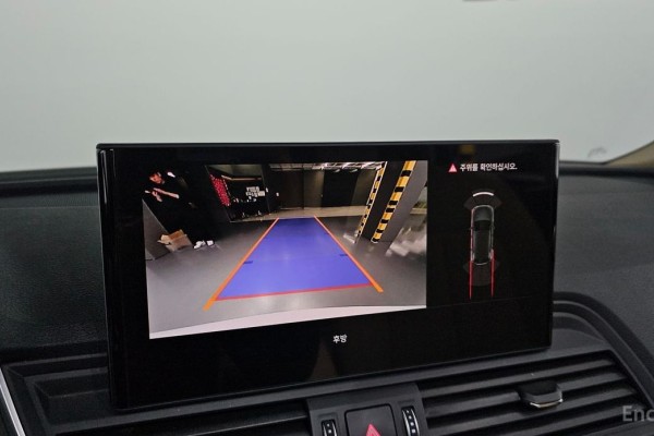 2023 Audi Q5 с пробегом 28 032 км