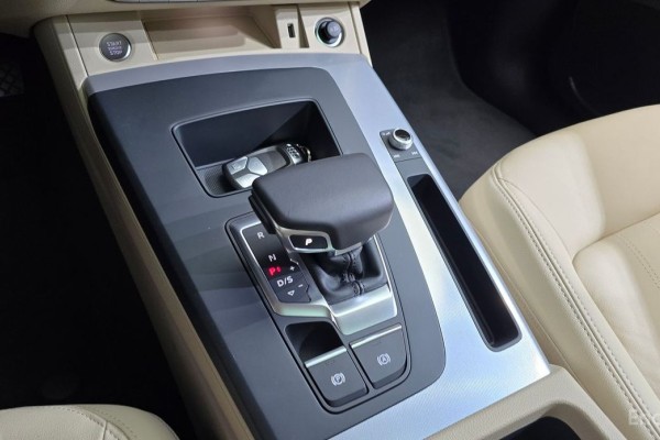 2023 Audi Q5 с пробегом 22 677 км