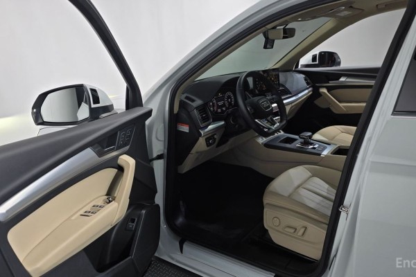 2023 Audi Q5 с пробегом 22 677 км