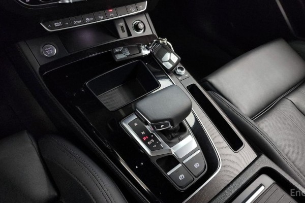 2023 Audi Q5 с пробегом 14 143 км