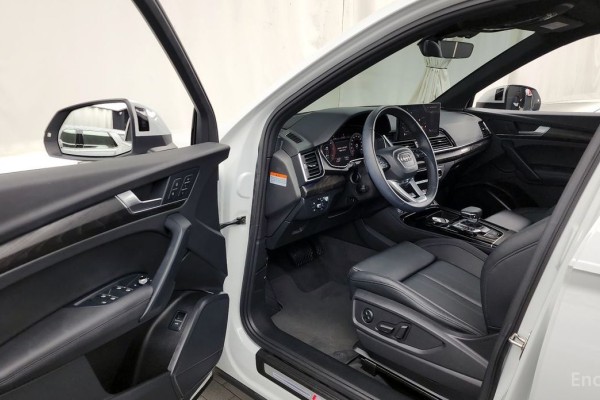 2023 Audi Q5 с пробегом 14 143 км