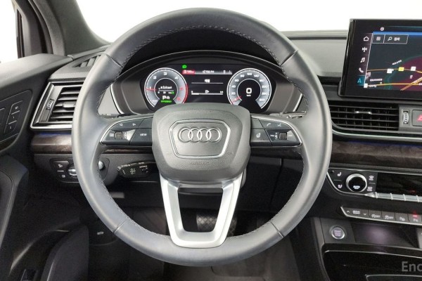 2023 Audi Q5 с пробегом 14 143 км