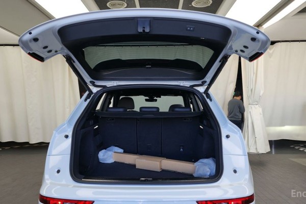 2023 Audi Q5 с пробегом 14 143 км