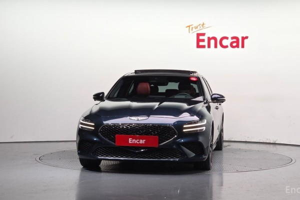 2022 Genesis G70 с пробегом 49 999 км