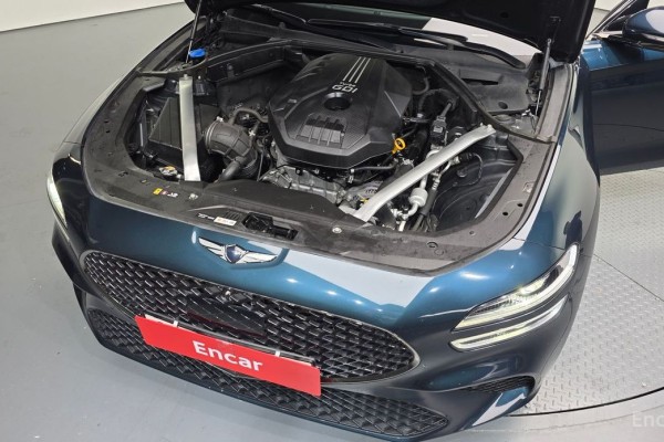 2022 Genesis G70 с пробегом 49 999 км