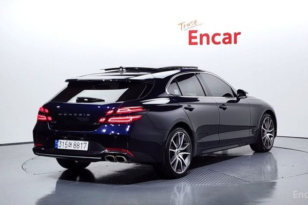 2023 Genesis G70 с пробегом 29 383 км