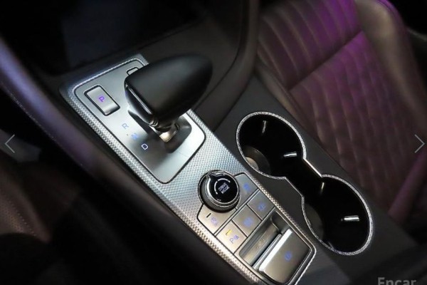 2022 Genesis G70 с пробегом 64 833 км