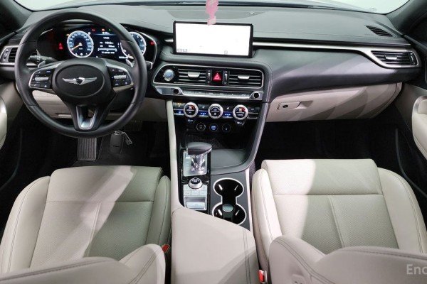 2023 Genesis G70 с пробегом 29 383 км