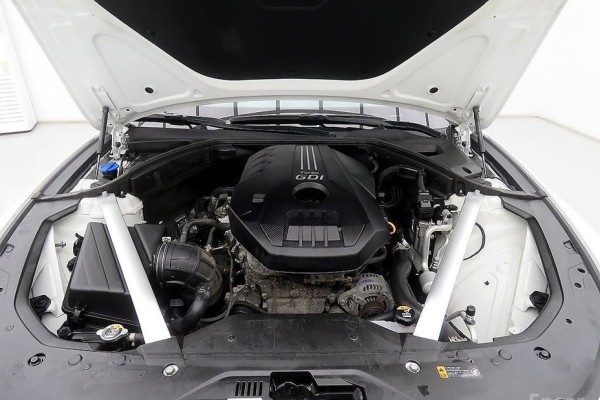 2022 Genesis G70 с пробегом 127 565 км