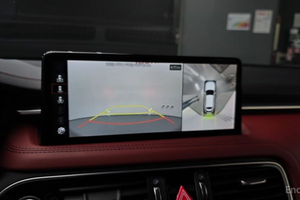 2022 Genesis G70 с пробегом 49 999 км