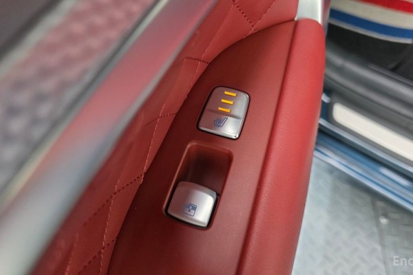 2022 Genesis G70 с пробегом 49 999 км