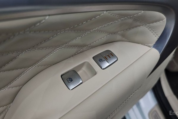 2023 Genesis G70 с пробегом 18 722 км