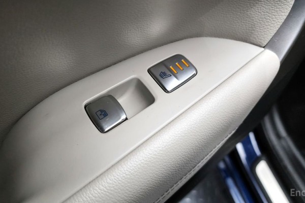 2023 Genesis G70 с пробегом 29 383 км