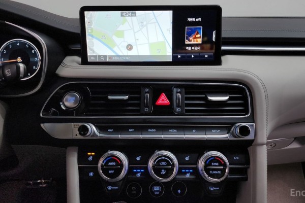 2022 Genesis G70 с пробегом 54 390 км