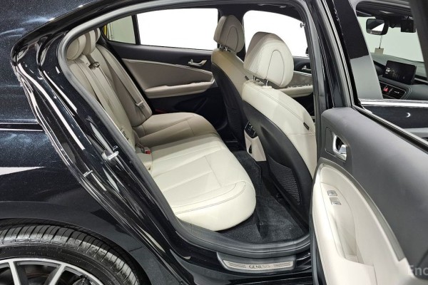 2022 Genesis G70 с пробегом 48 064 км