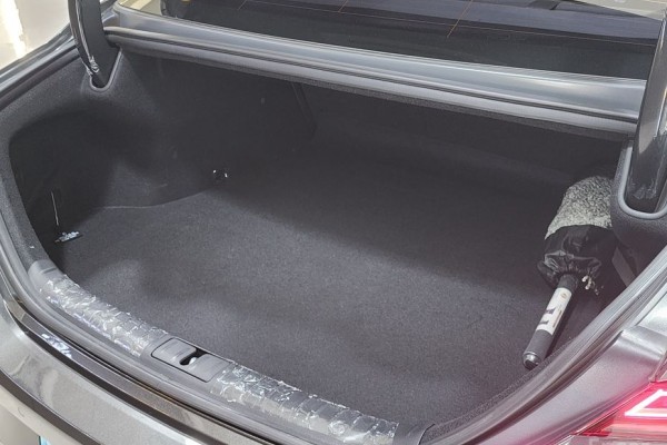 2023 Genesis G70 с пробегом 22 078 км