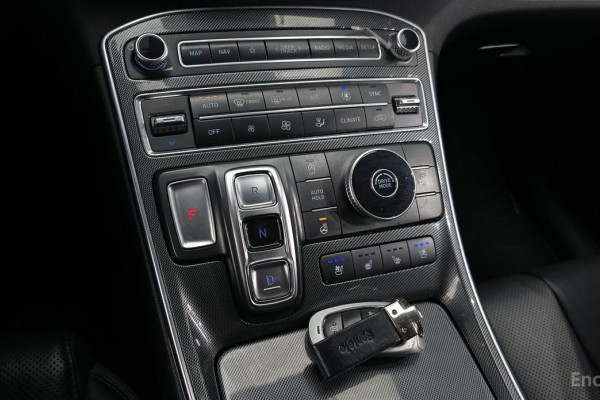 2021 Hyundai Santa Fe с пробегом 137 602 км