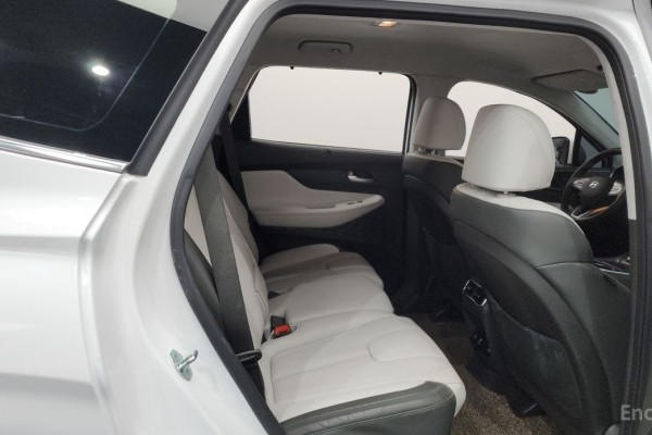 2021 Hyundai Santa Fe с пробегом 72 650 км