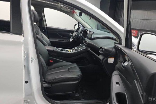 2022 Hyundai Santa Fe с пробегом 49 091 км