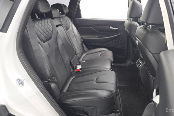 2022 Hyundai Santa Fe с пробегом 49 091 км