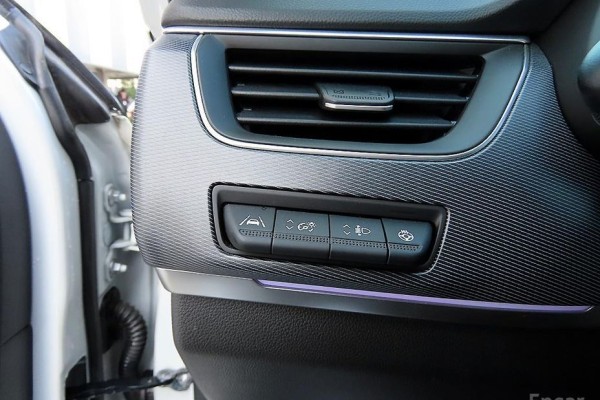 2022 Renault Samsung XM3 с пробегом 100 019 км